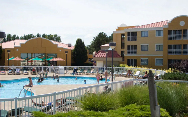 Cedar Point's Sandcastle Suites