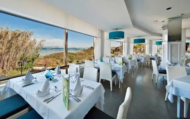 Playa Esperanza Suites