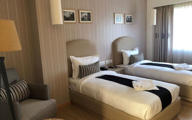 Hotel Mayvilas