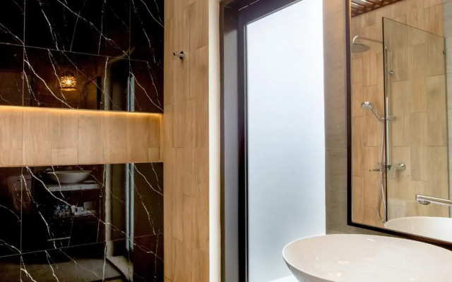 Sunsetfalls Gardens and Resort