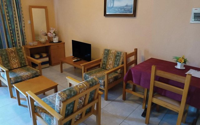 Rantzo Holiday Apartments