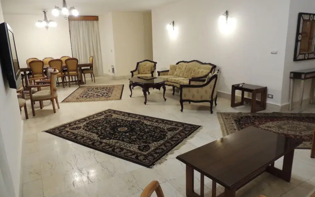 Sultan Cairo Nile Maadi