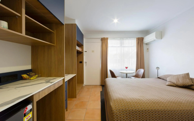 Forrest Hotel and Apartments