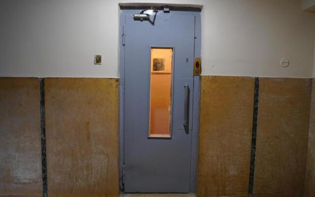 Spacious 2 Bedroom Apt Viewing the Holy Nile