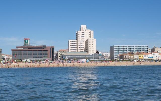 Portohall Beach & Hot Tub