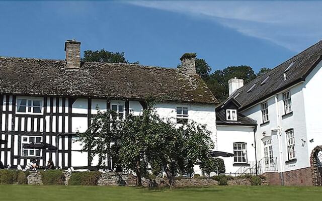 The Rhydspence Inn - Hotel
