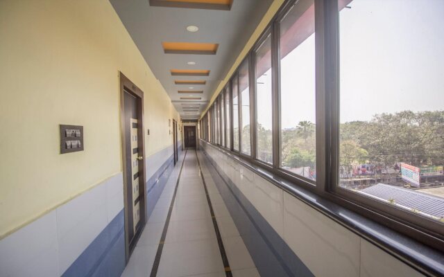 Hotel Mmg Lodge by OYO Rooms