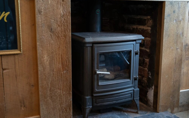 The Seale Arms