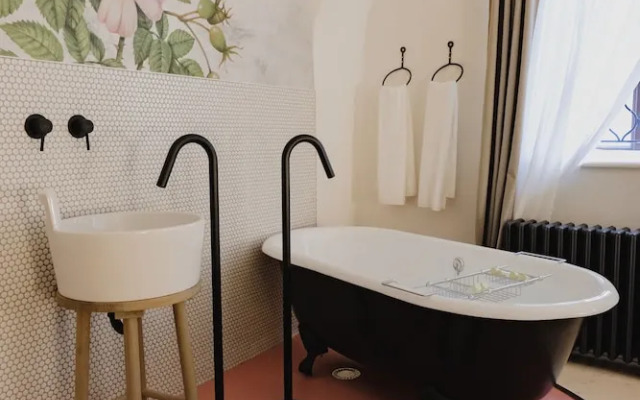 Monastery Garden Bistro & Rooms