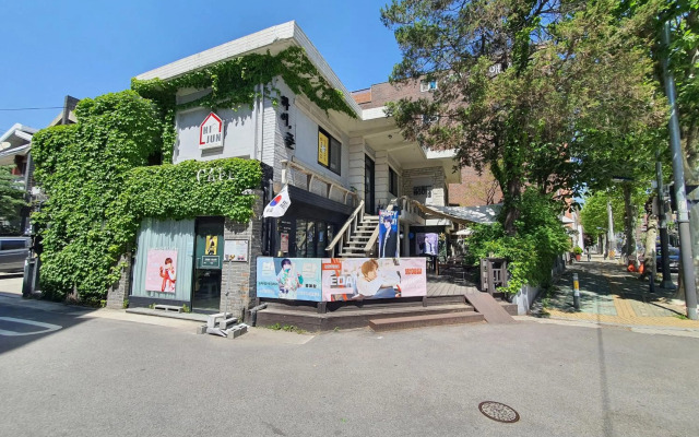 Little Star Guesthouse