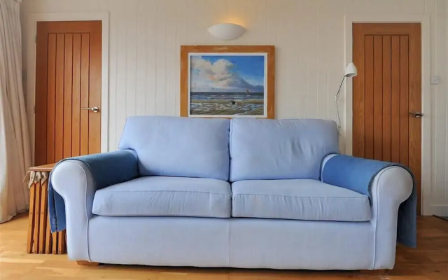 8 Bowling Green Chalets