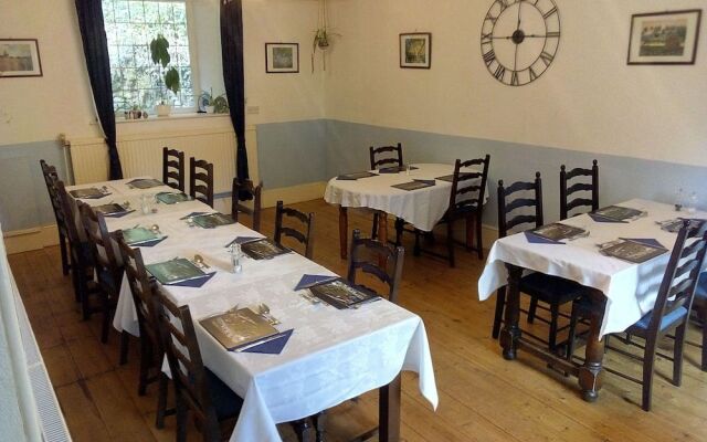 Lodgehill Hotel