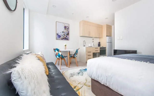 Ehome - Perfect Location - Dream Under Skytower