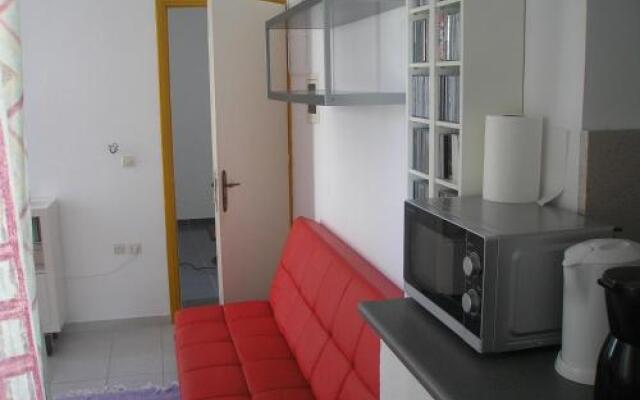 City Center Condo Near The Beach