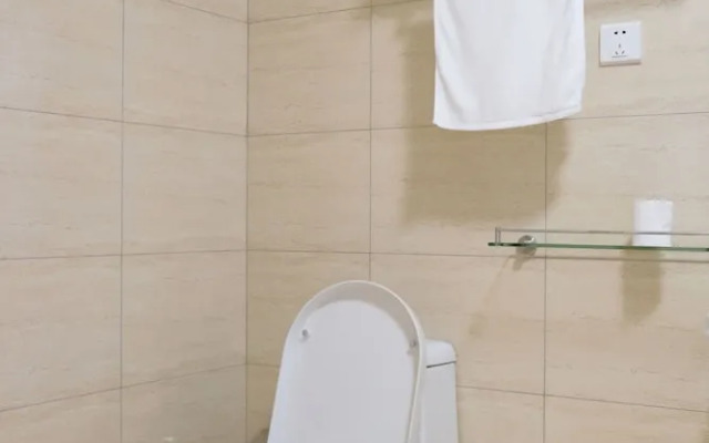 Phoenix Apartment by LINK