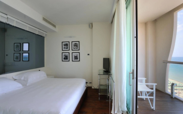 Square Small Luxury Hotel - Providencia