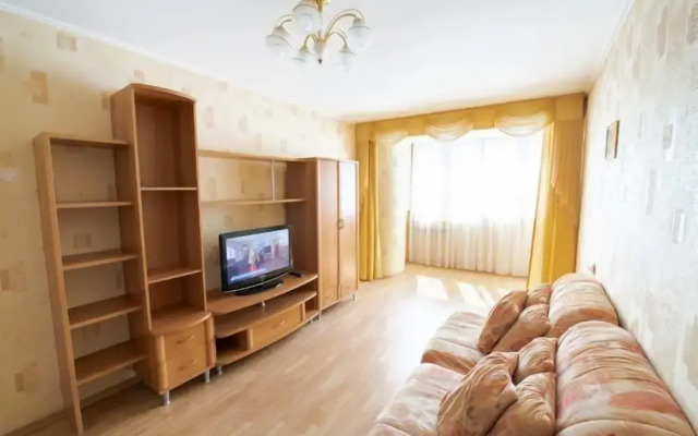 Apartment on Amurskaya St. 82