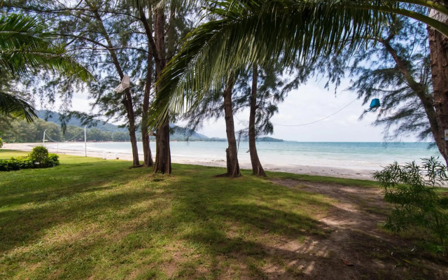 Twin Bay Resort