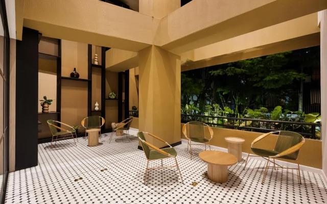 Nakúa Stay + Work