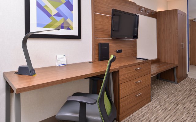 Holiday Inn Express & Suites Lacey – Olympia, an IHG Hotel