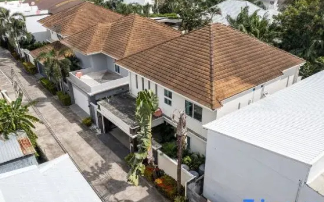 Pattaya Private 4-Bedrooms, 5-Bathrooms Pool Villa