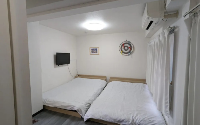 Koganeno-Mori Apartment
