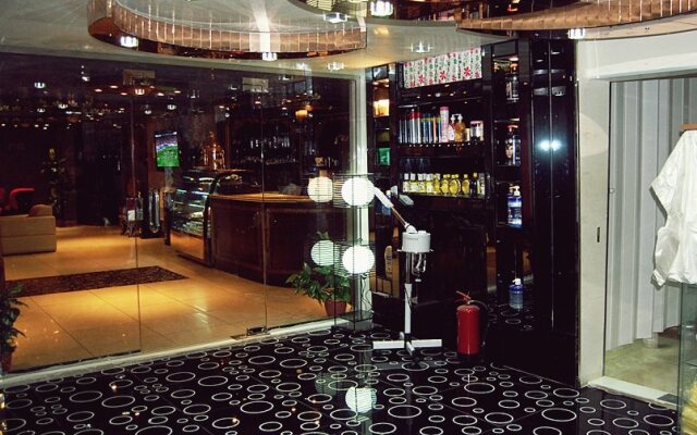 Al Nabarees Al Raqi Furnished Units