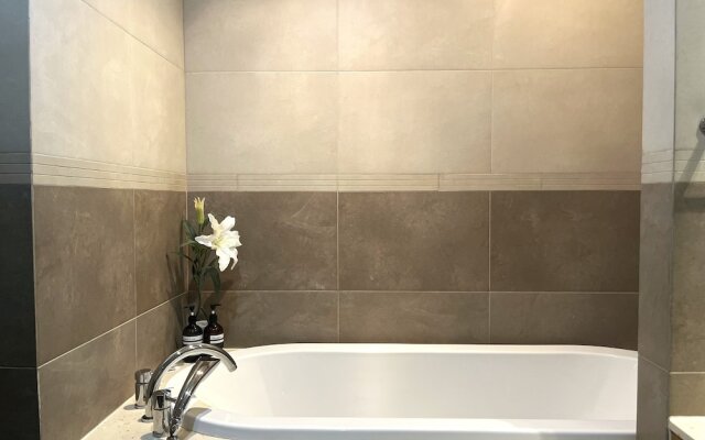 Palm Jumeirah Marina Residence 3 Bedroom