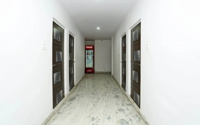 OYO 16904 Hotel Maharaja Palace