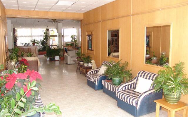 Mariela Hotel Apartments