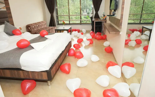 Hotel Lalit Inn By Royalstay