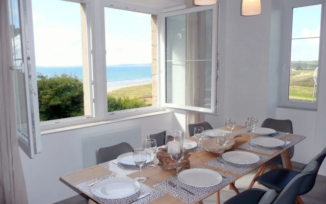 Holiday Home in Plonevez Porzay