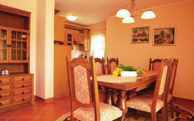 Awesome Apartment in Novigrad With 2 Bedrooms, Internet and Outdoor Swimming Pool