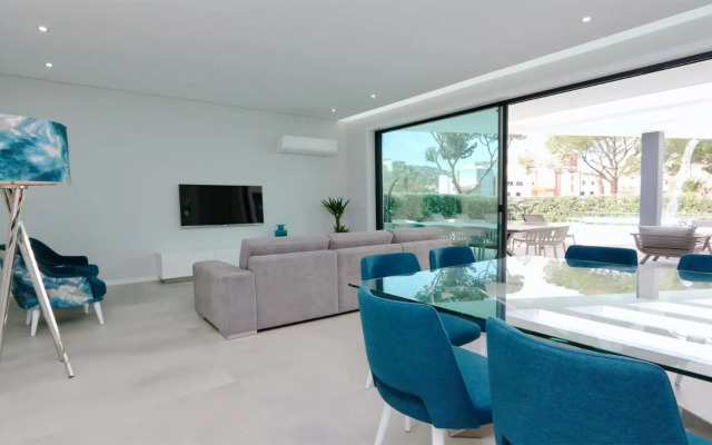 Villa Waterfall - CleverDetails234 luxury villa 10min from the center