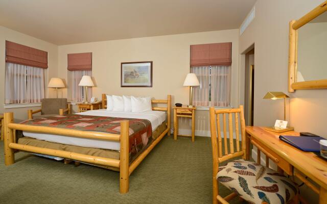 Best Western Plus Plaza Hotel