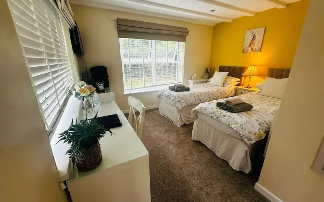 Cherry Bungalow Guesthouse