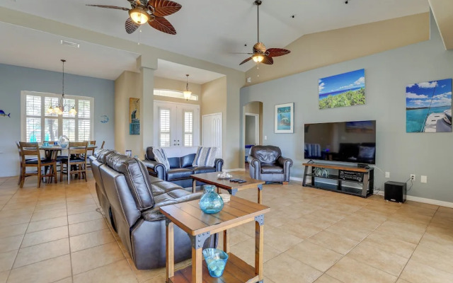 Pet-friendly Waterfront Home w/ Pool!