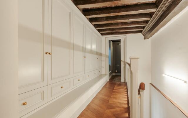 Casa Edgar in Lucca With 2 Bedrooms and 2 Bathrooms