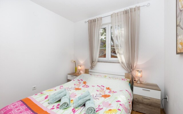 Stunning Home in Cizici With Wifi and 2 Bedrooms
