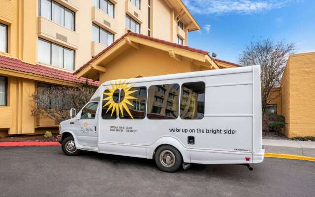 La Quinta Inn & Suites by Wyndham Seattle Sea-Tac Airport