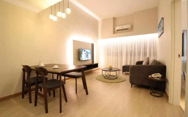 Crown Regency Serviced Suites
