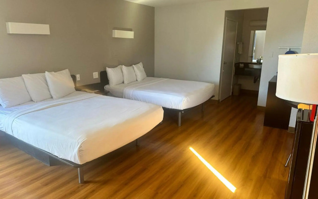 Motel 6 Ventura, CA - South