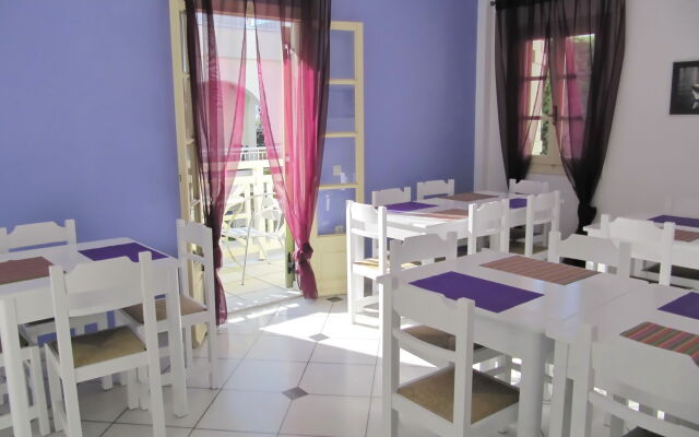 Camara Hotel