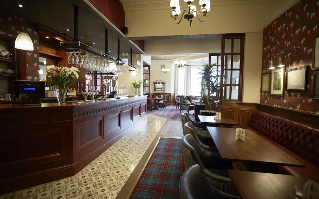 Gwesty Links Hotel