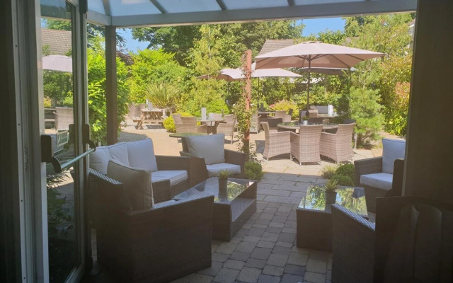 Fairburn Hotel