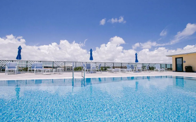 Vistalmar Beach Resort