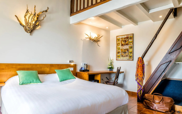 Auberge Cavaliere du Pont Des Bannes