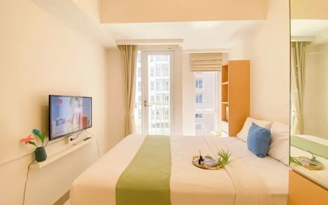Good Cozy Living Studio Apartment At Tokyo Riverside Pik 2