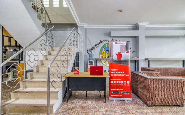 Sugeng Rawuh Aliya Hostel by RedDoorz