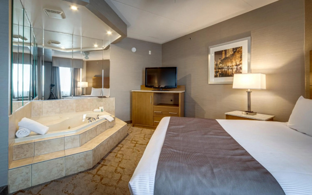 Monte Carlo Inn Vaughan Suites